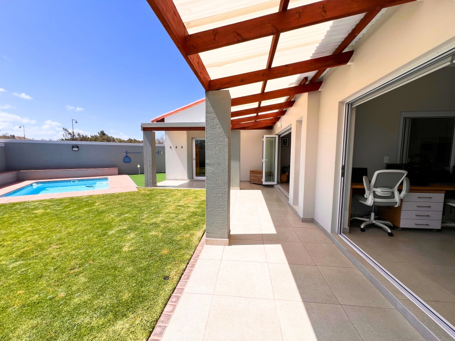 4 Bedroom Property for Sale in Langebaan Country Estate Western Cape